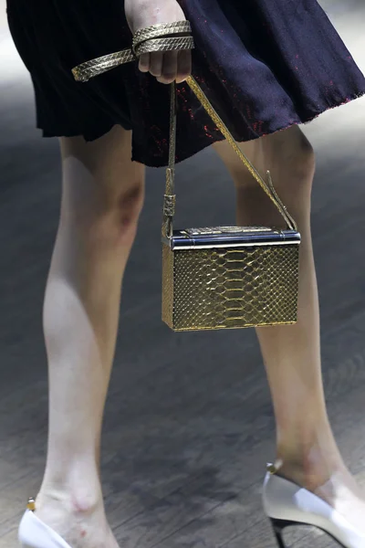 Look 73